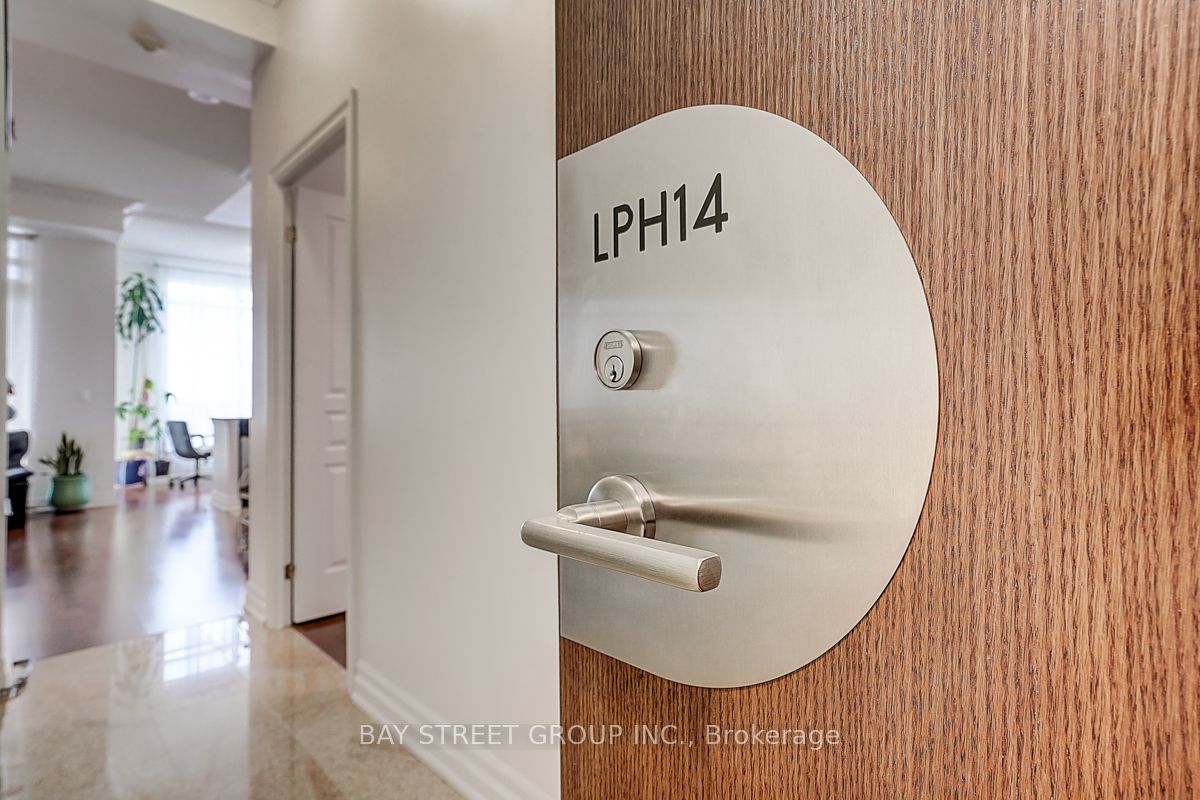 2083 Lake Shore Boulevard W Lph14 Property Photo 9