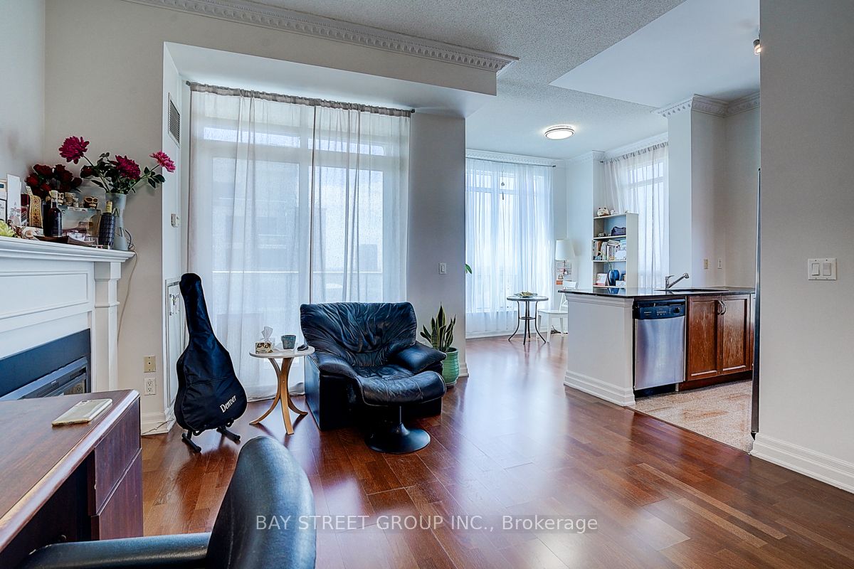 2083 Lake Shore Boulevard W Lph14 Property Photo 21