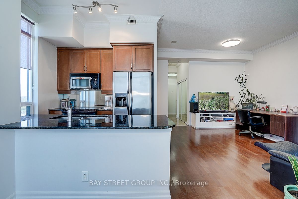 2083 Lake Shore Boulevard W Lph14 Property Photo 22