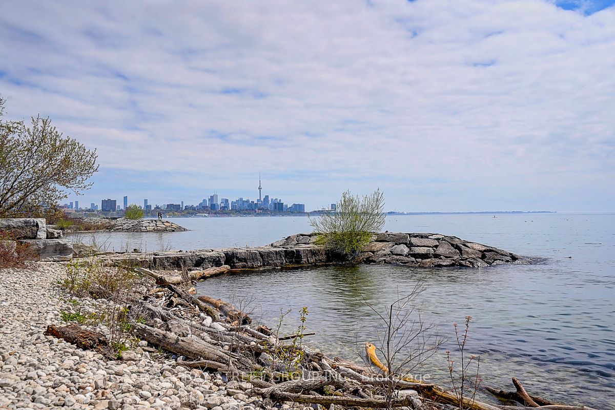 2083 Lake Shore Boulevard W Lph14 Property Photo 42