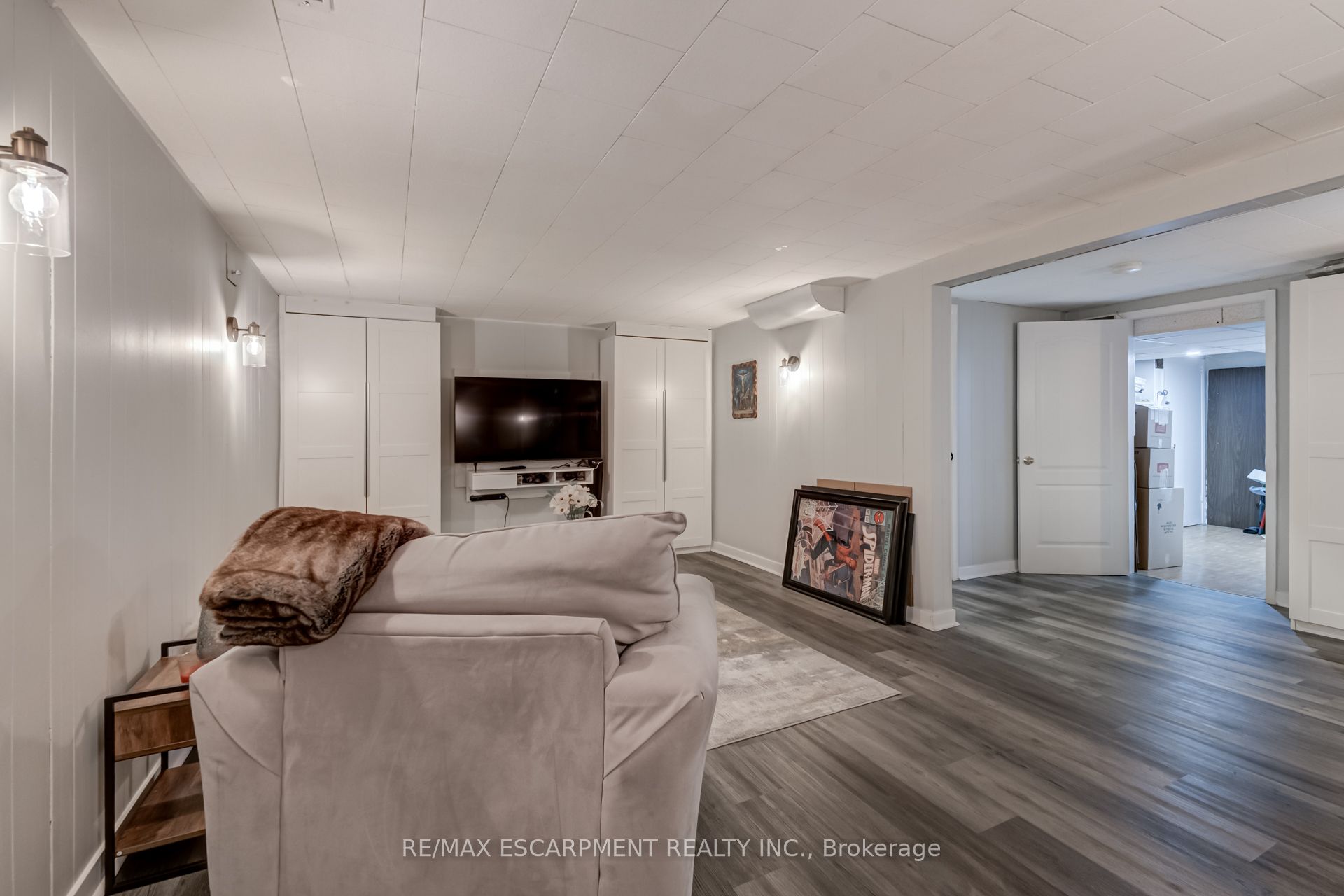 #48 - 2825 Gananoque Drive Property Photo 30