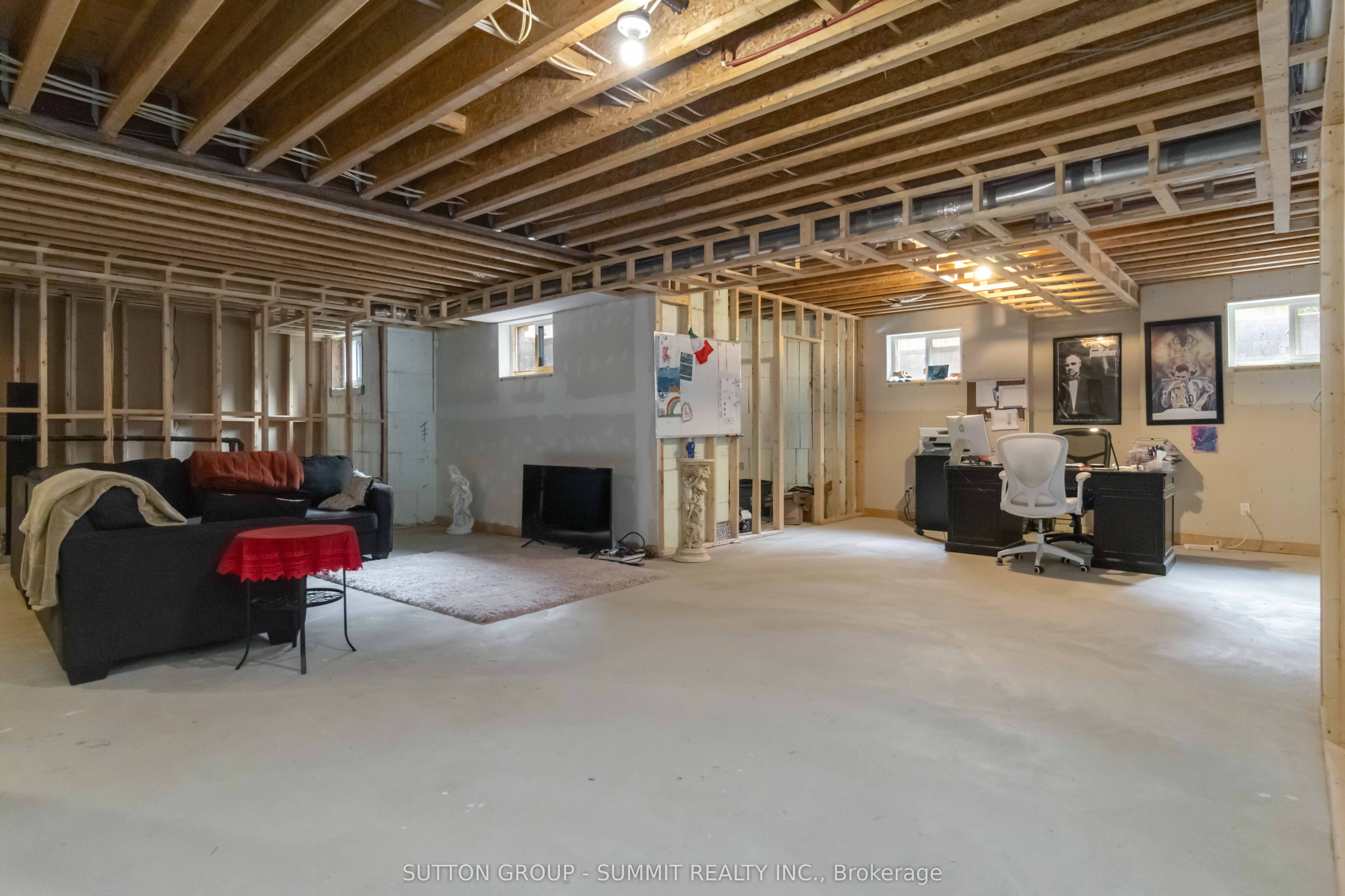 7 Tristan Court Property Photo 35