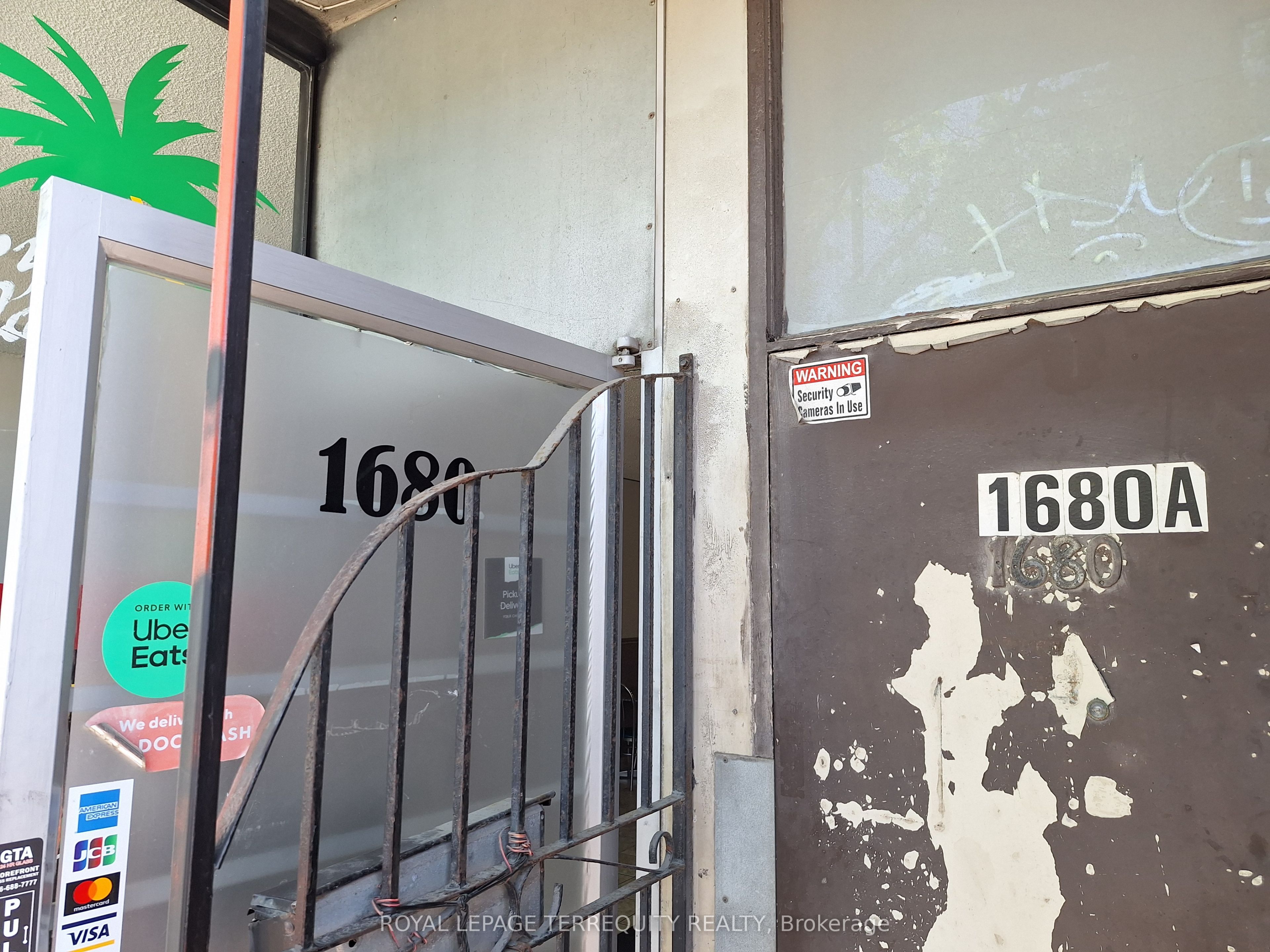 1680 St Clair Avenue Property Photo 2