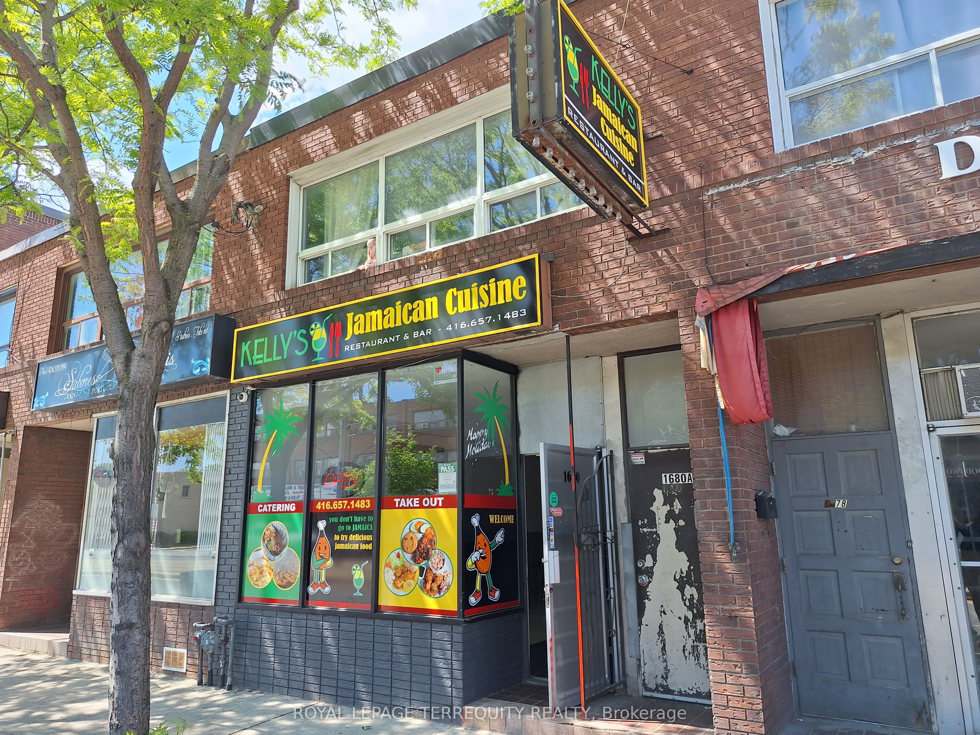 1680 St Clair Avenue Property Photo 3