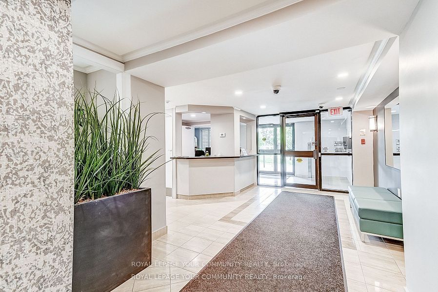 #1004 - 95 La Rose Avenue Property Photo 4