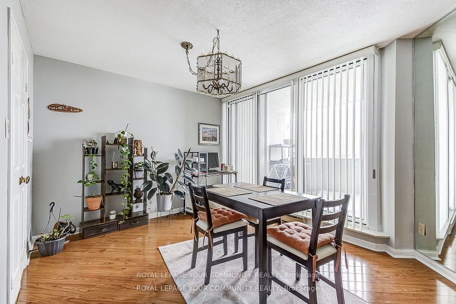 #1004 - 95 La Rose Avenue Property Photo 15