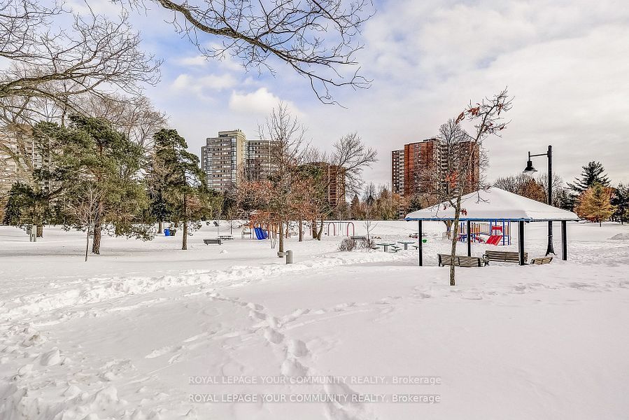 #1004 - 95 La Rose Avenue Property Photo 26