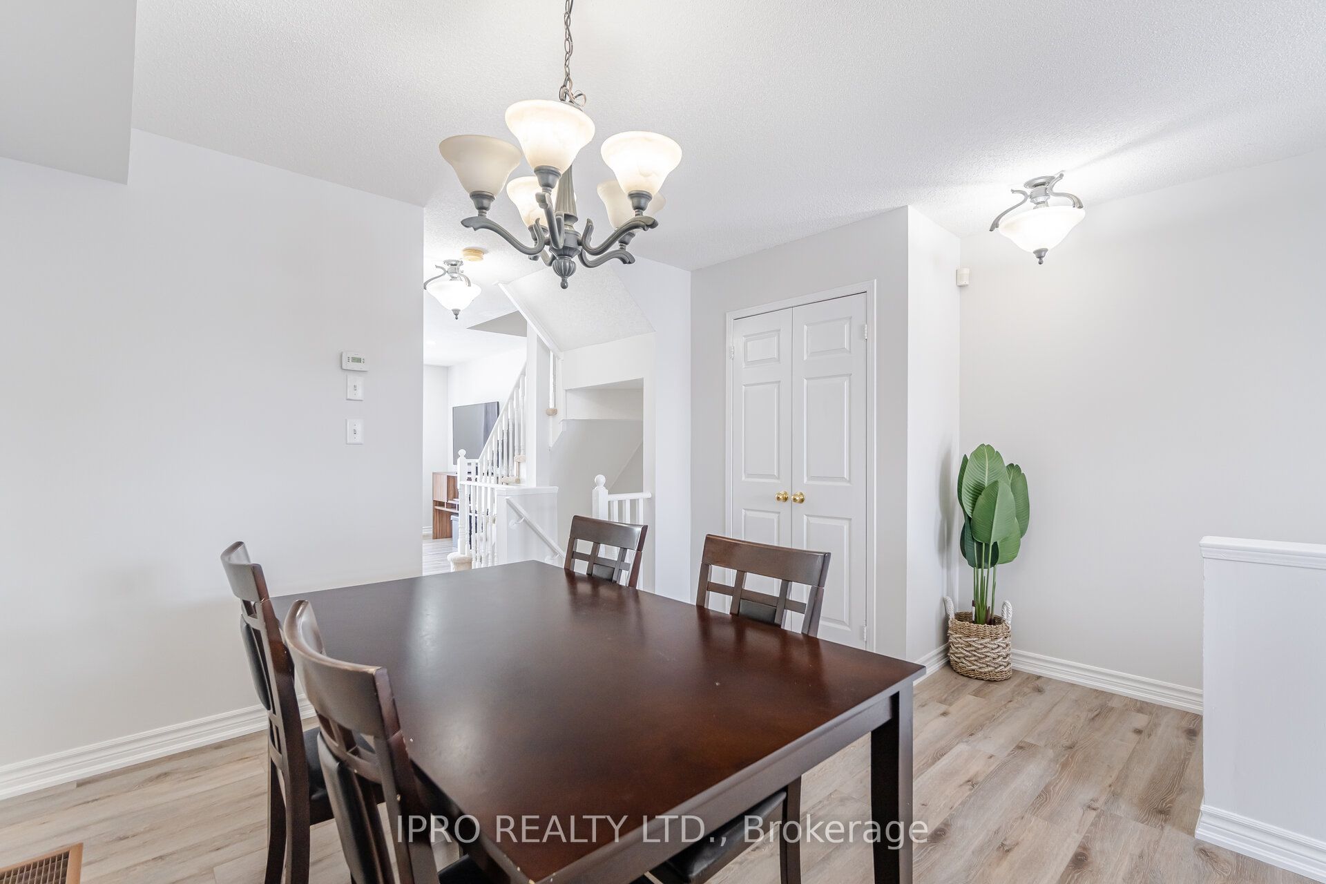 3356 Redpath Circle Property Photo 14