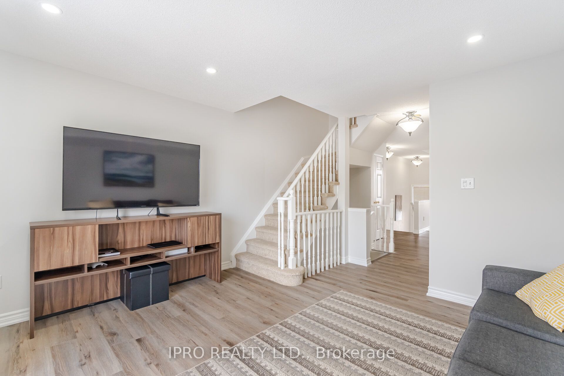 3356 Redpath Circle Property Photo 17