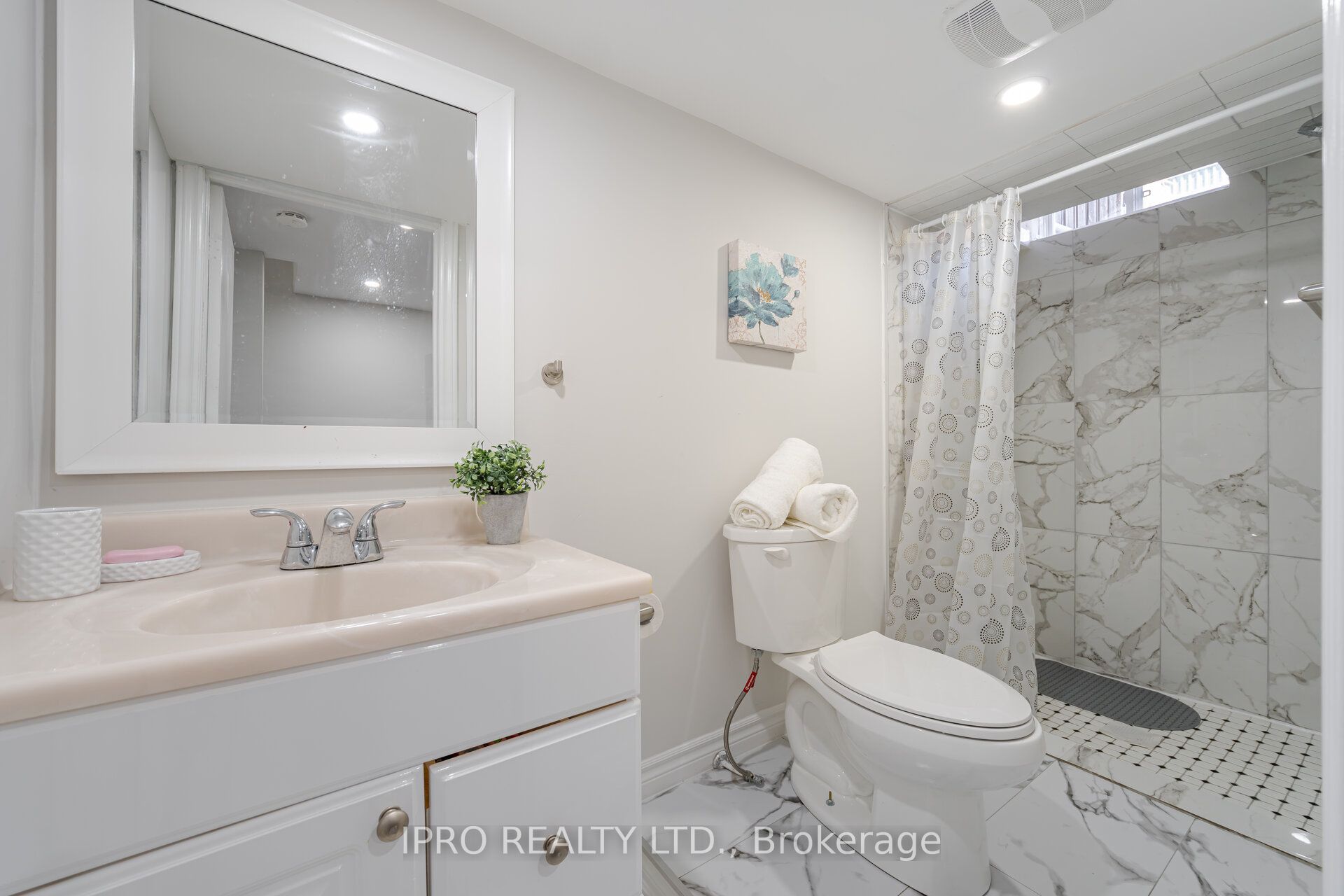 3356 Redpath Circle Property Photo 34