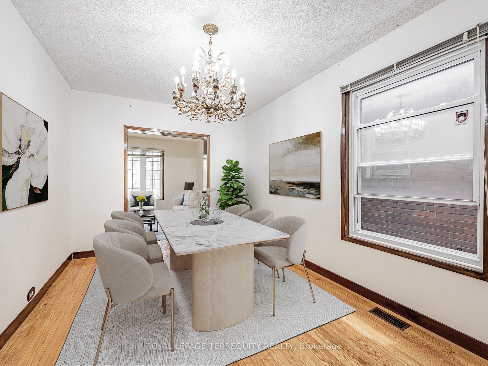 578 Durie Street Property Photo 6