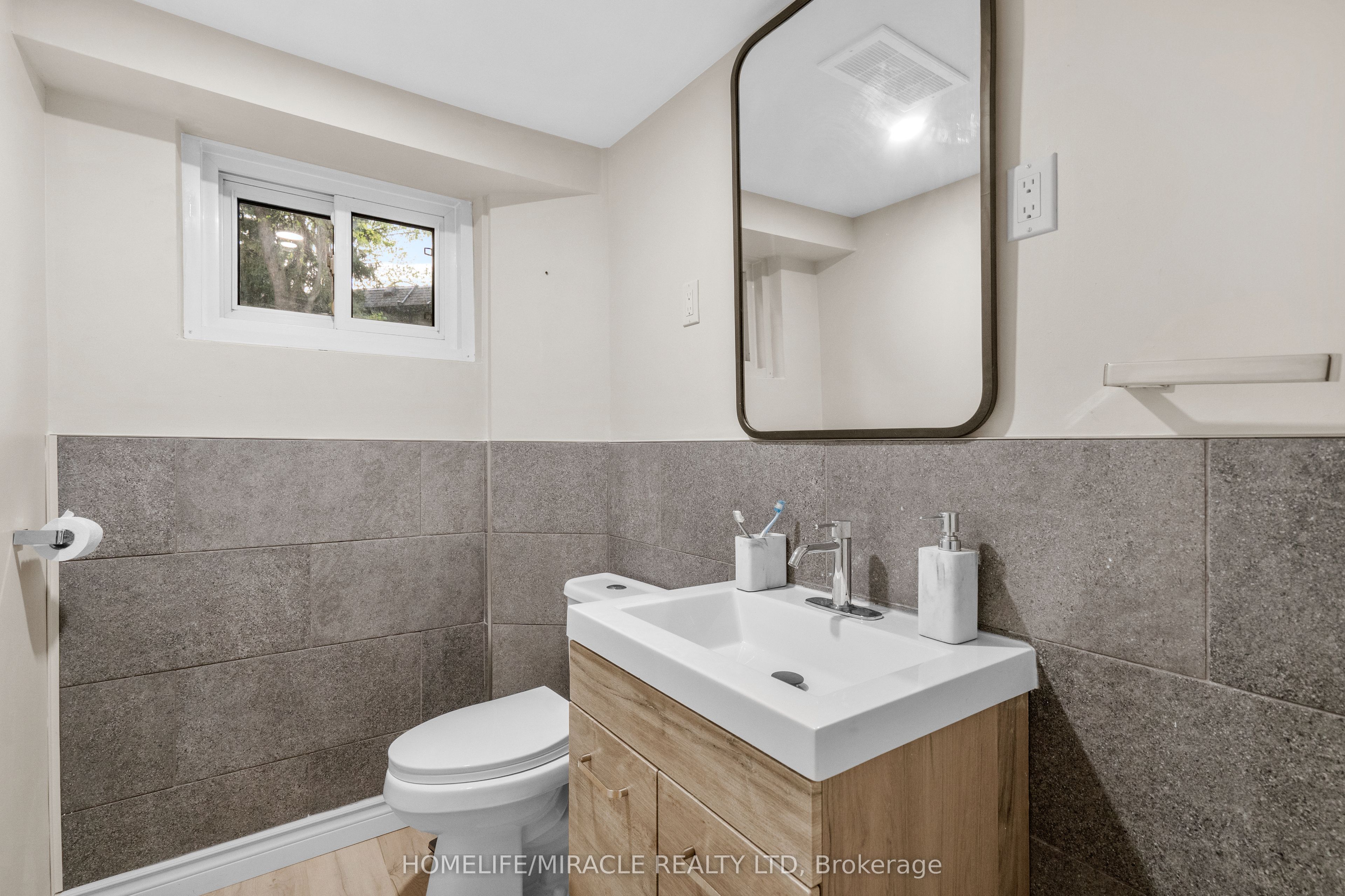 11 Adelpha Drive Property Photo 42