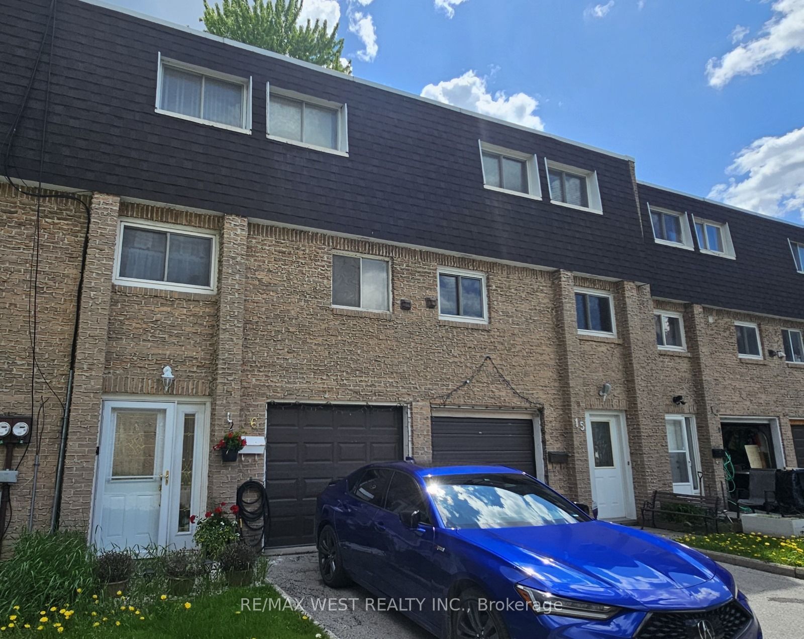 #16 - 47 Lexington Avenue Property Photo 1
