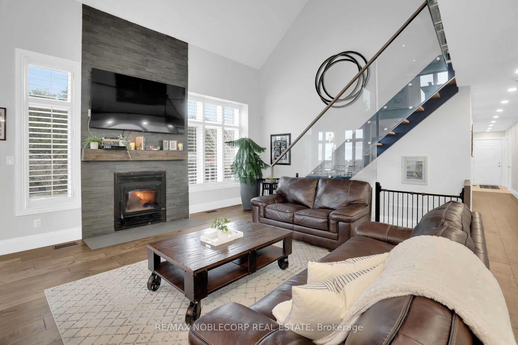 17088 Horseshoe Hill Road Property Photo 6