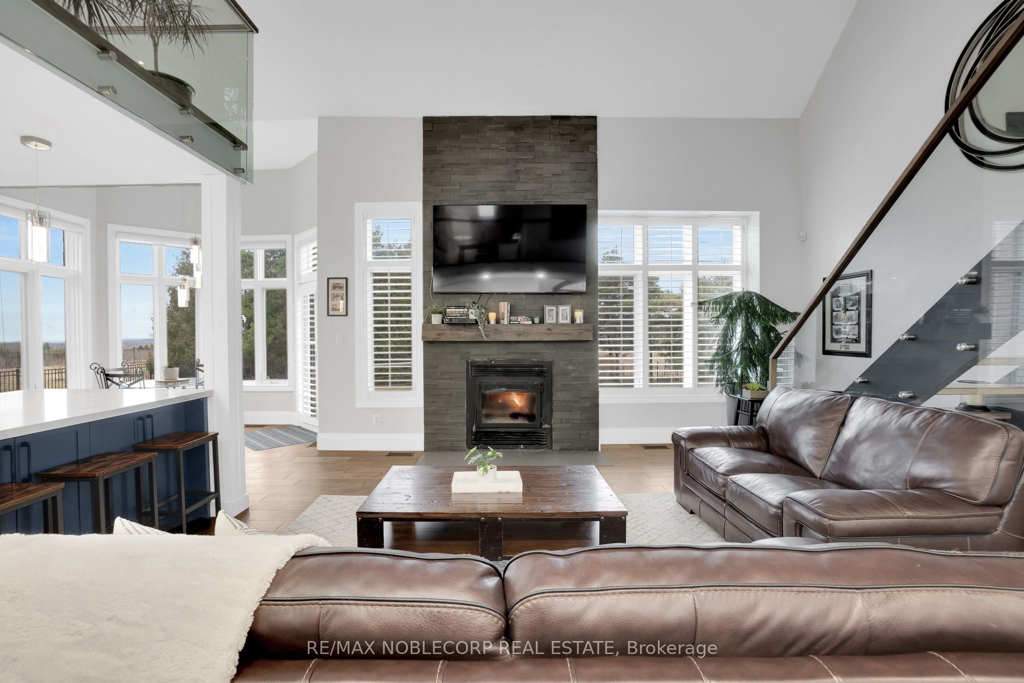 17088 Horseshoe Hill Road Property Photo 8