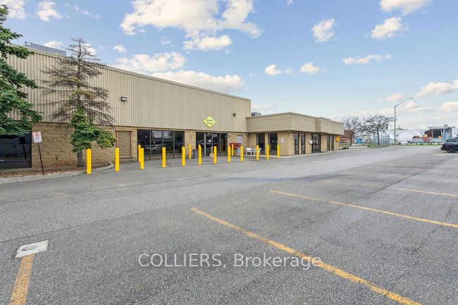 1400 Advance Rd Property Photo 4