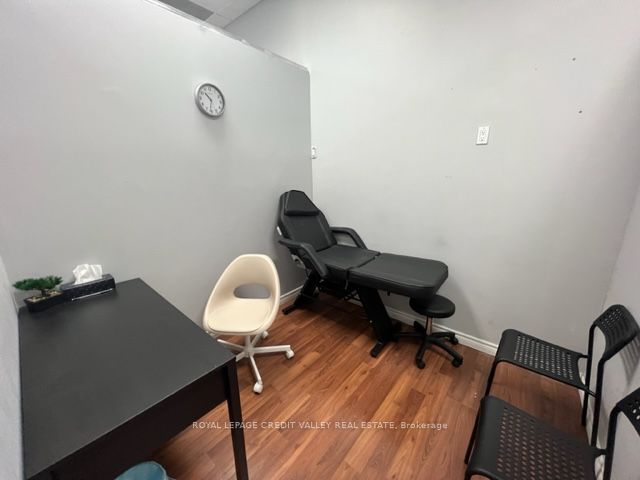 #106 - 1625 Albion Road Property Photo 10