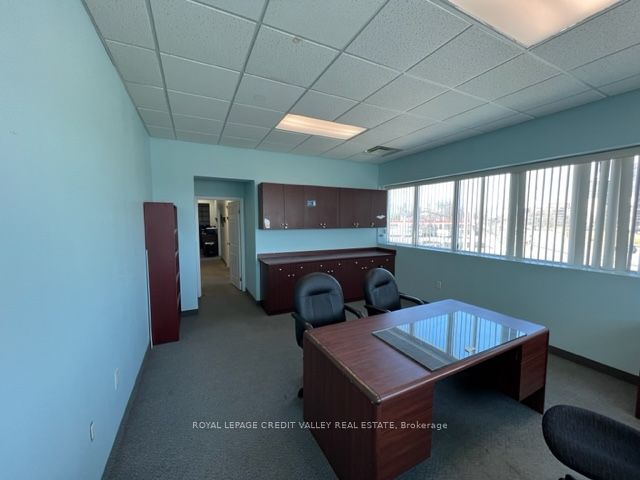 #202 - 1625 Albion Road Property Photo 9