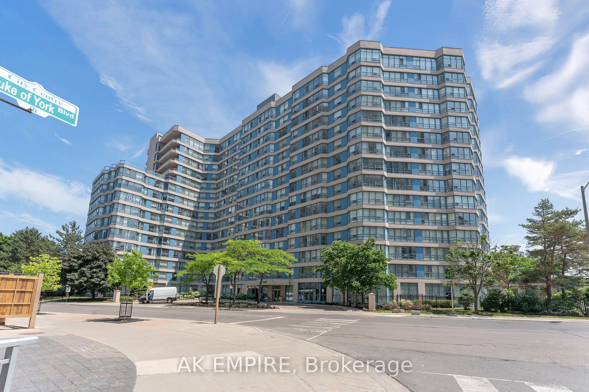 250 Webb Drive 612 Property Photo 1