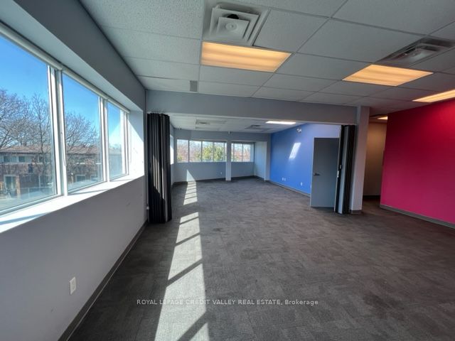#204 - 1625 Albion Road Property Photo 8