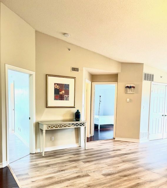 #410 - 1480 Bishops Gate Property Photo 7