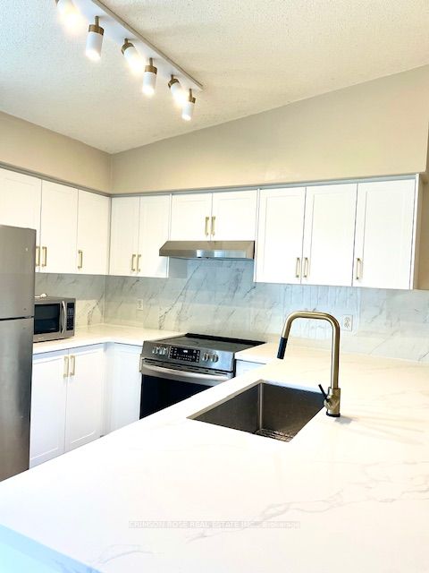 #410 - 1480 Bishops Gate Property Photo 9