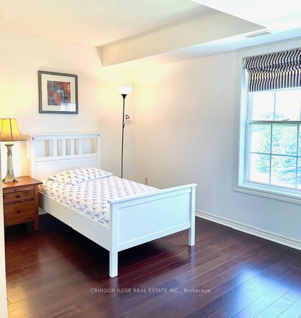 #410 - 1480 Bishops Gate Property Photo 15