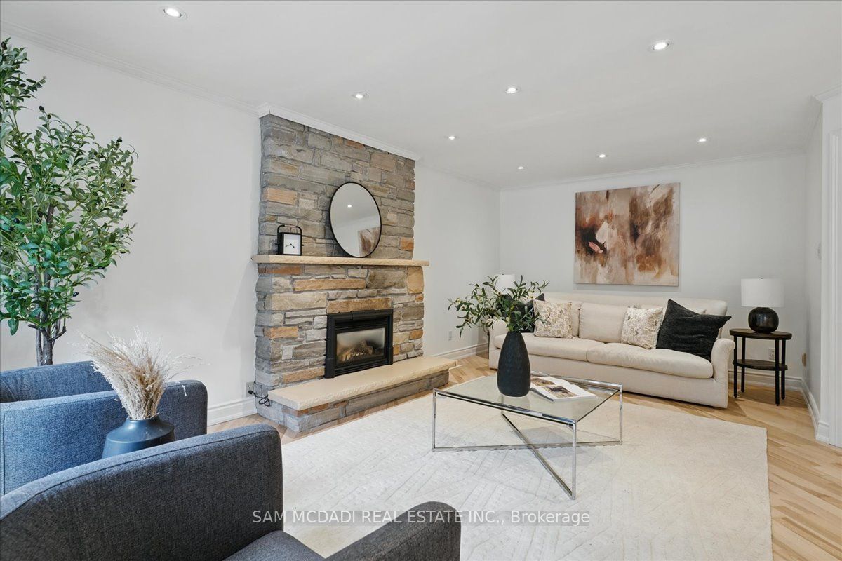 1713 Pengilley Place Property Photo 9
