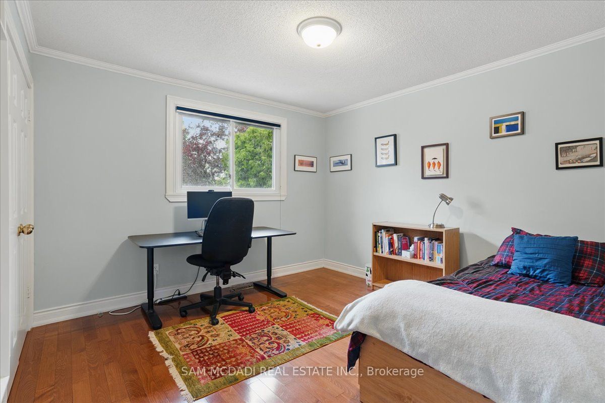 1713 Pengilley Place Property Photo 33