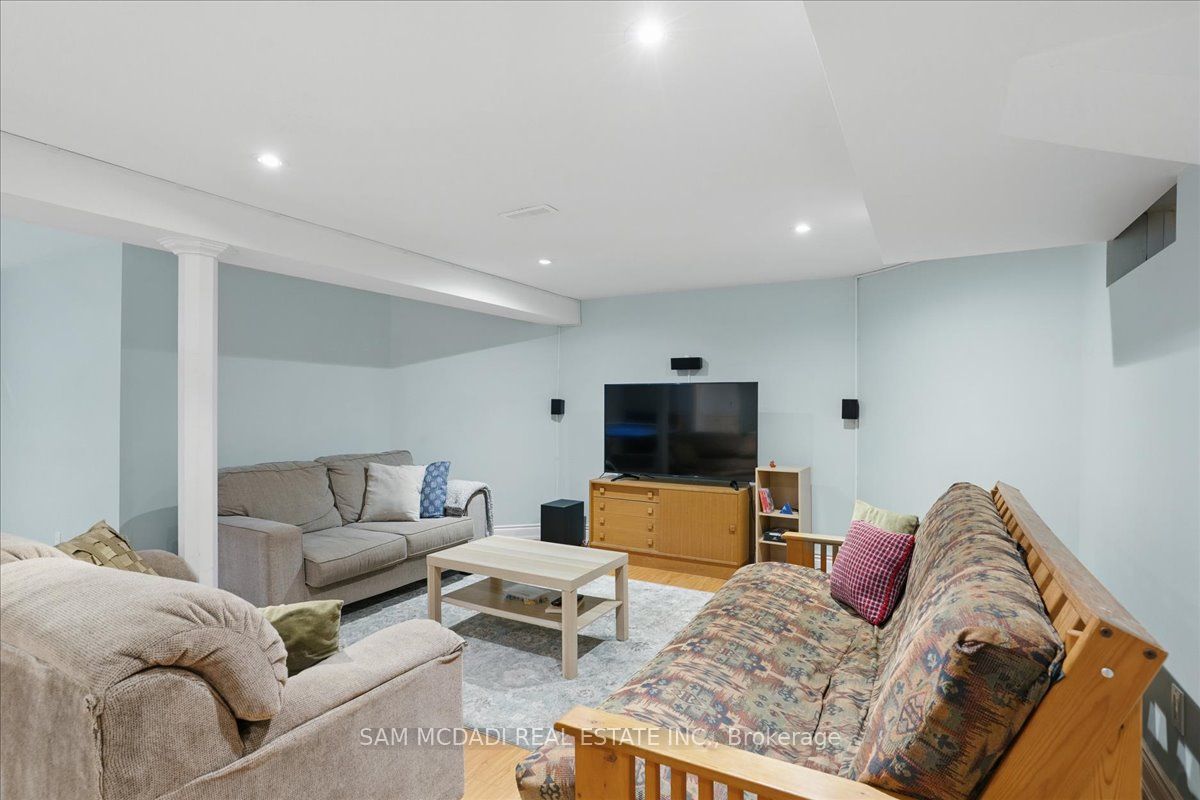 1713 Pengilley Place Property Photo 41