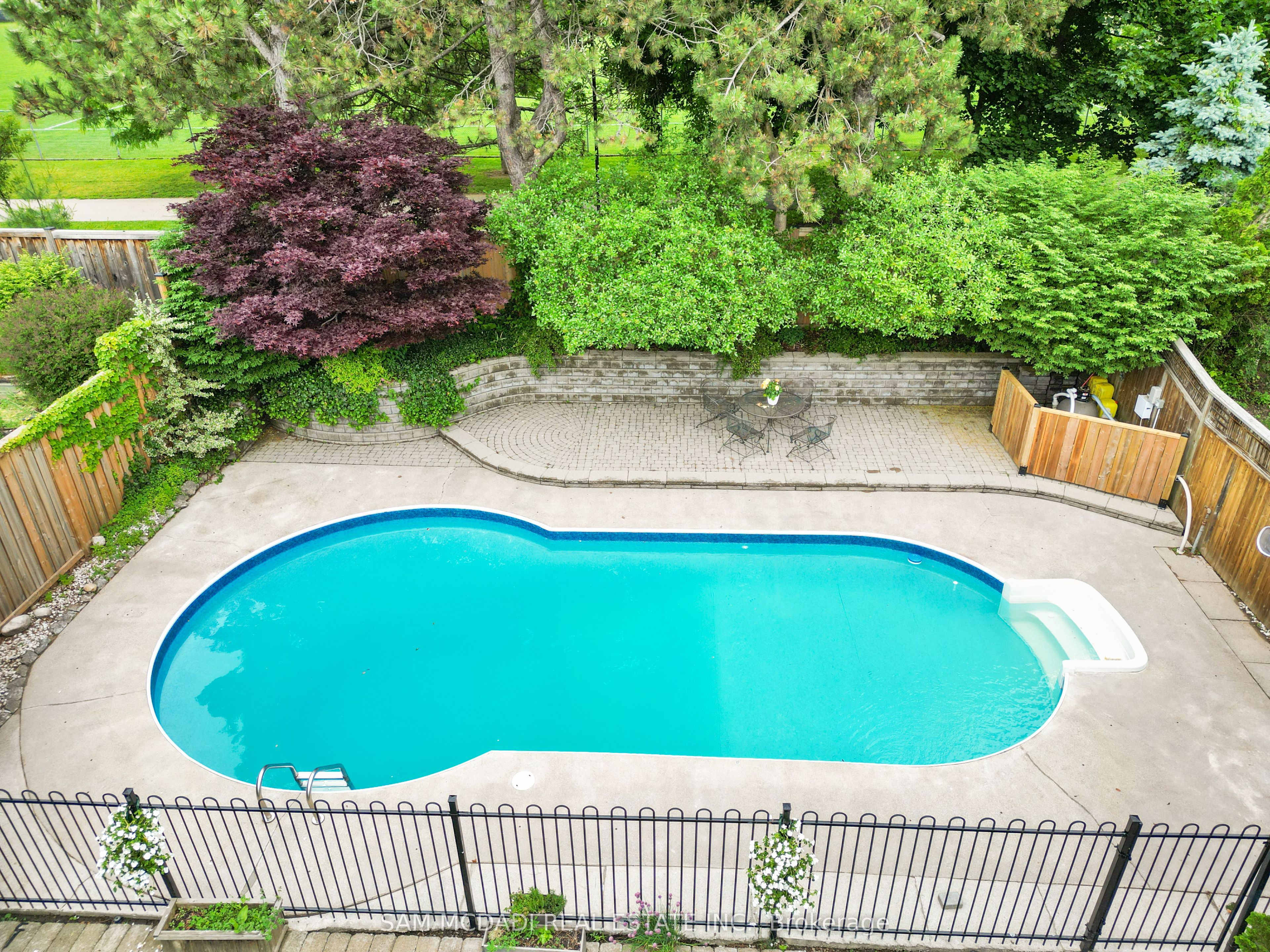 1713 Pengilley Place Property Photo 43