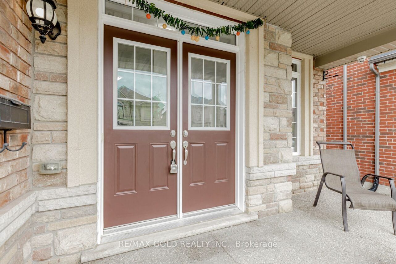 74 Bucksaw Street Property Photo 4