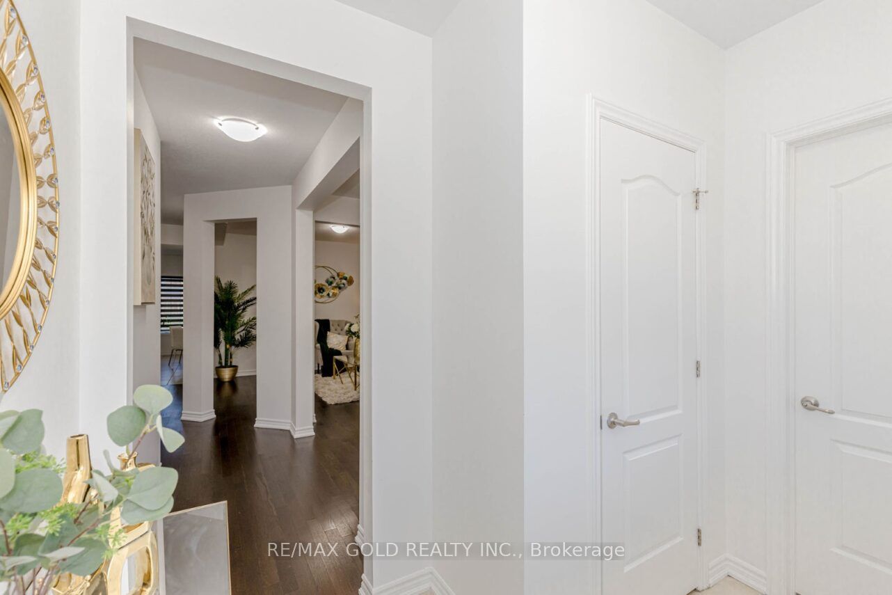 74 Bucksaw Street Property Photo 7