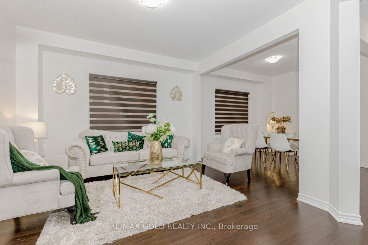 74 Bucksaw Street Property Photo 10