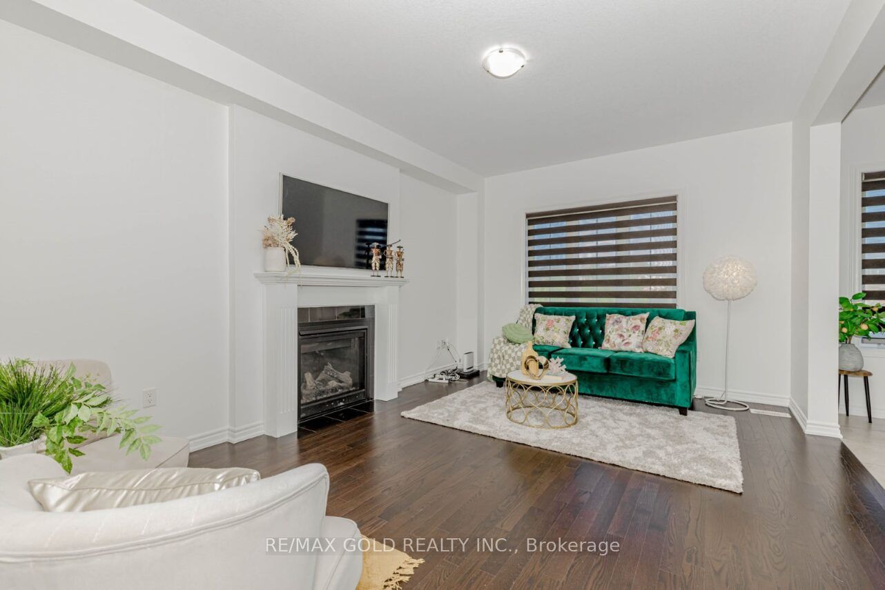 74 Bucksaw Street Property Photo 15