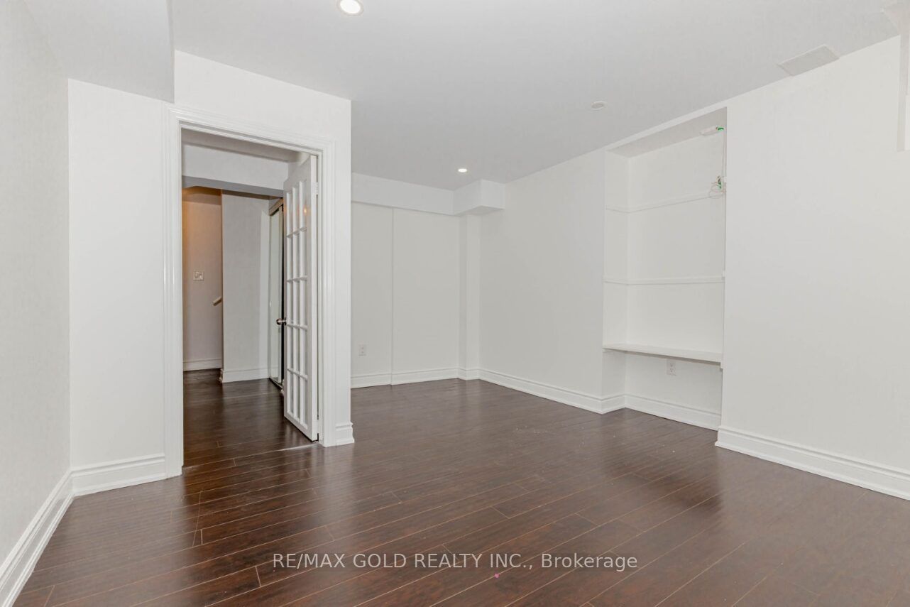 74 Bucksaw Street Property Photo 38