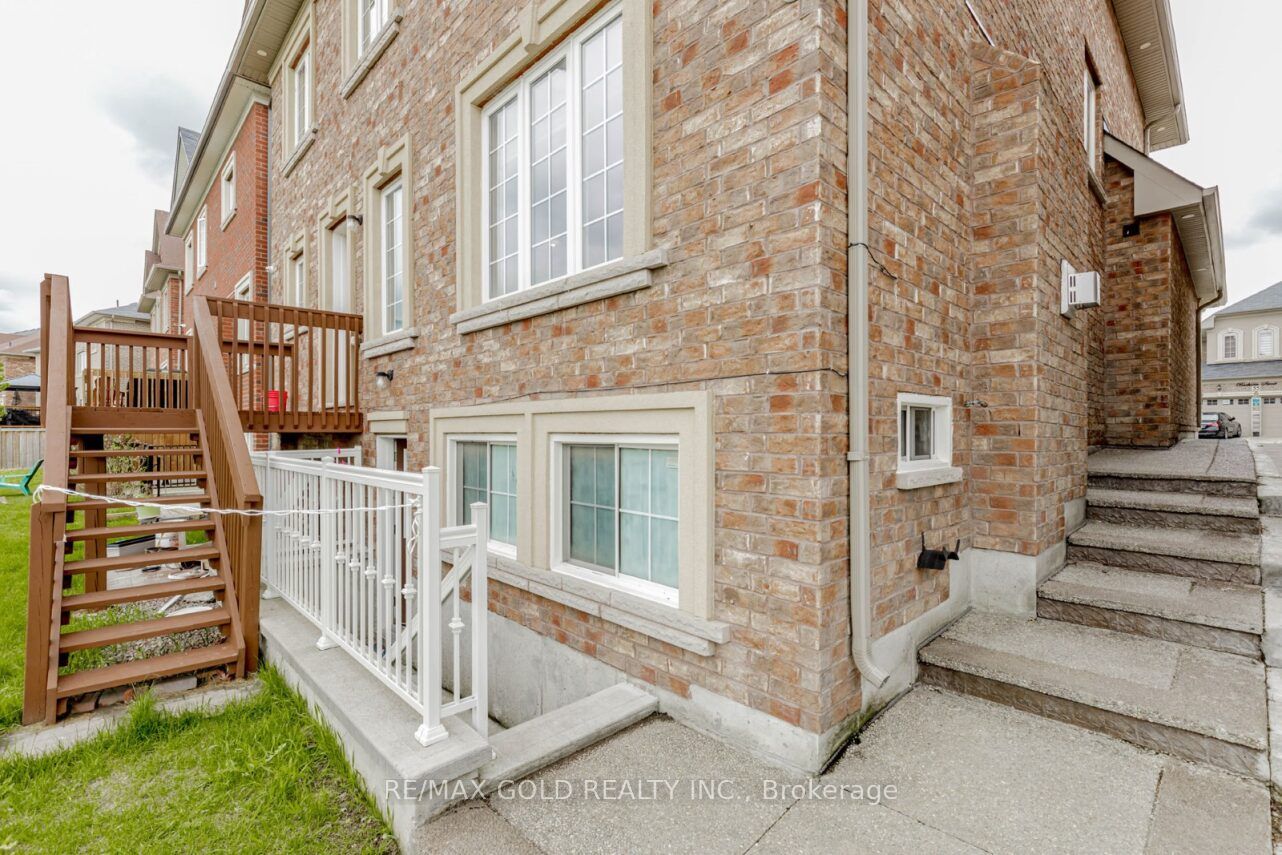 74 Bucksaw Street Property Photo 45