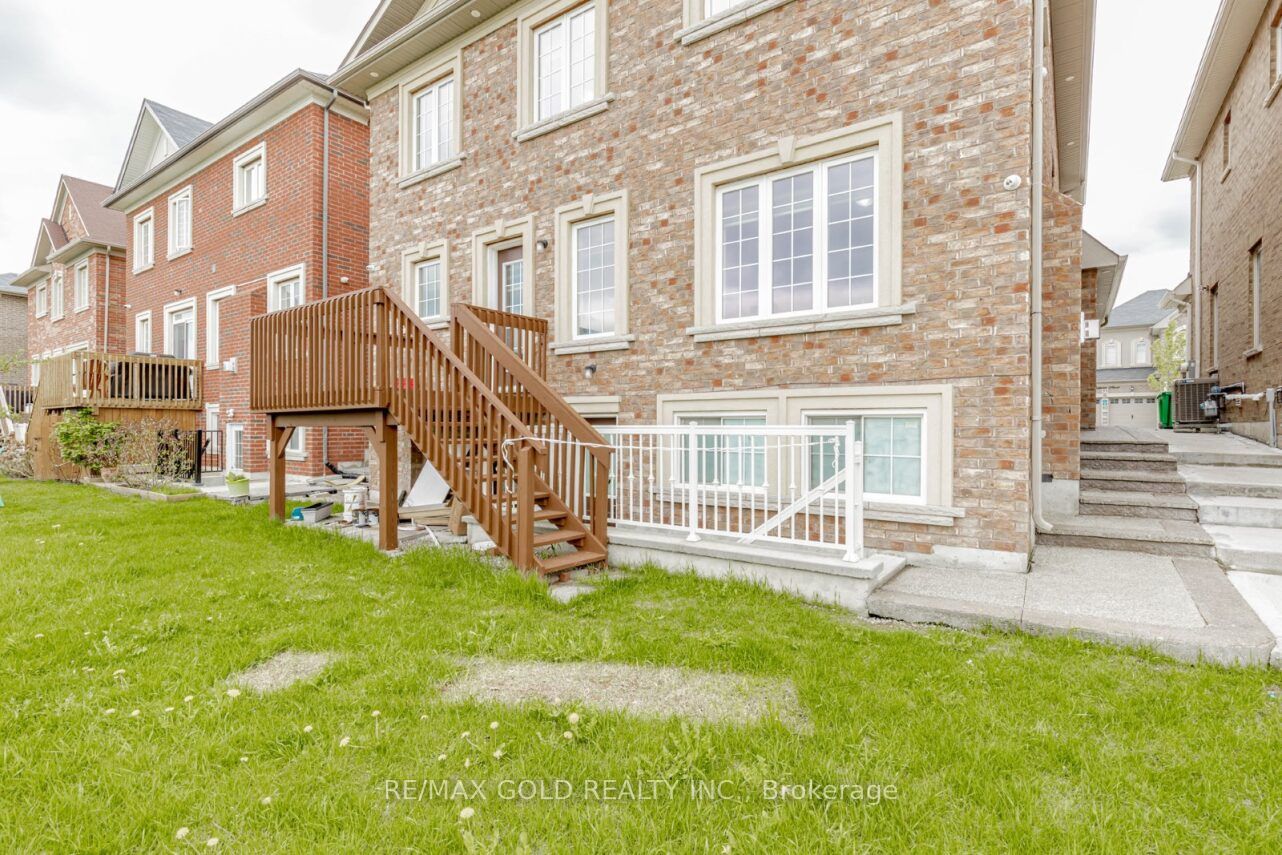 74 Bucksaw Street Property Photo 47