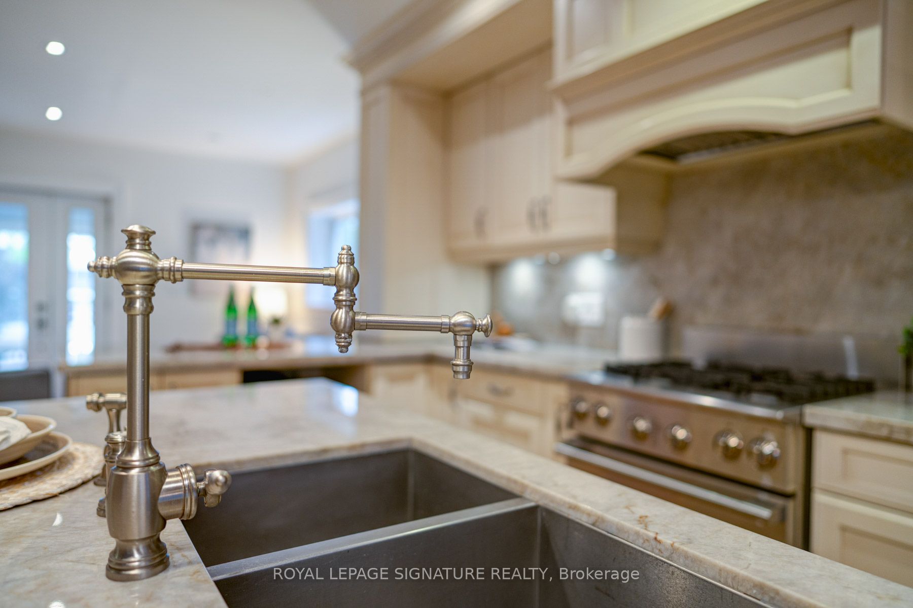 61 Sellers Avenue Property Photo 6