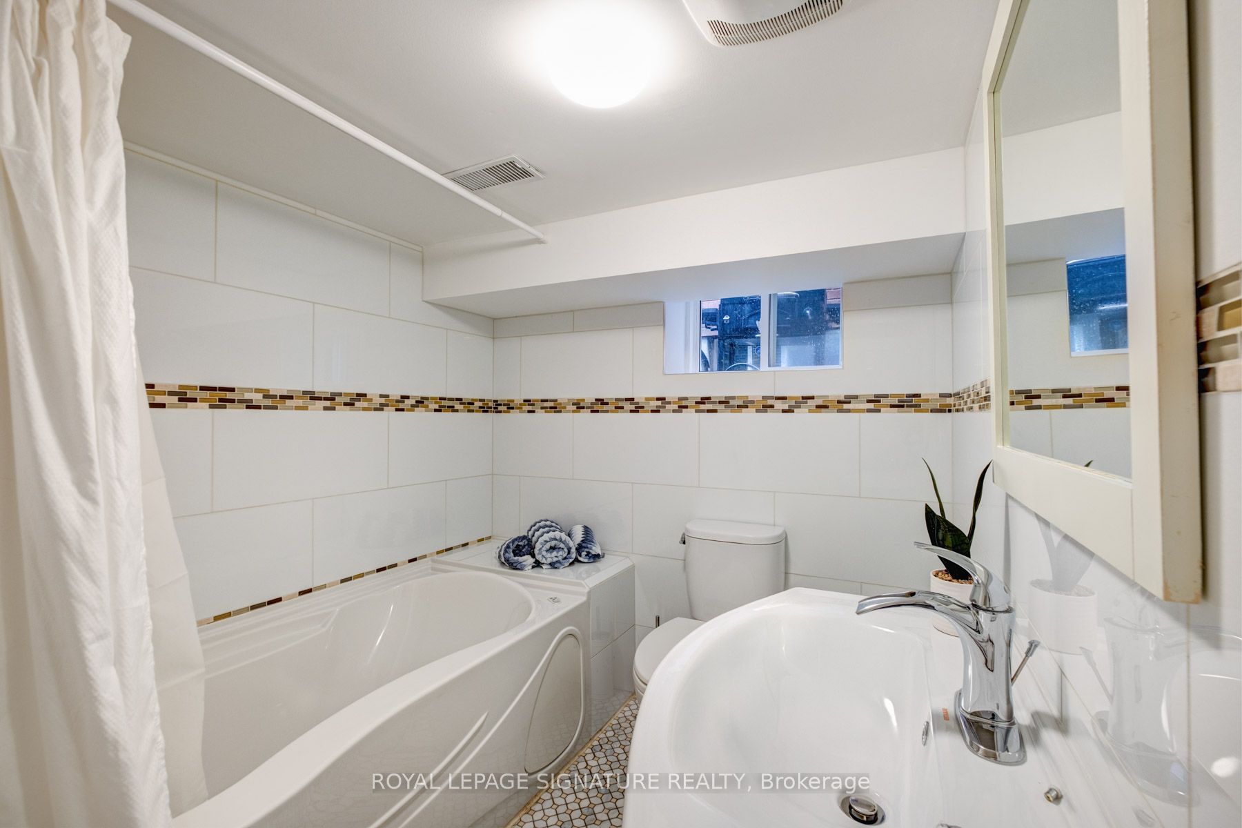 61 Sellers Avenue Property Photo 29