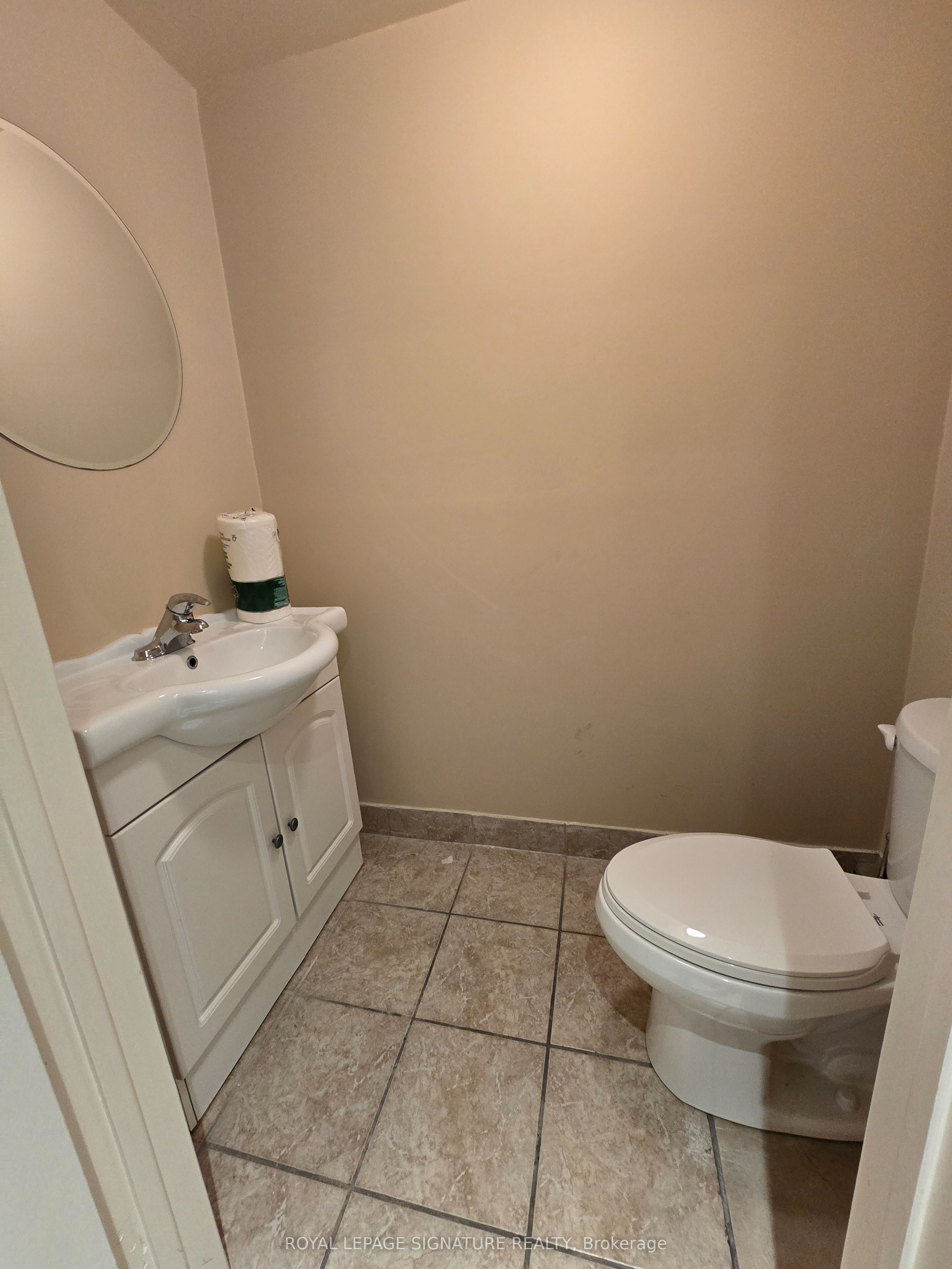 #suite 1 - 126 Trafalgar Road Property Photo 12