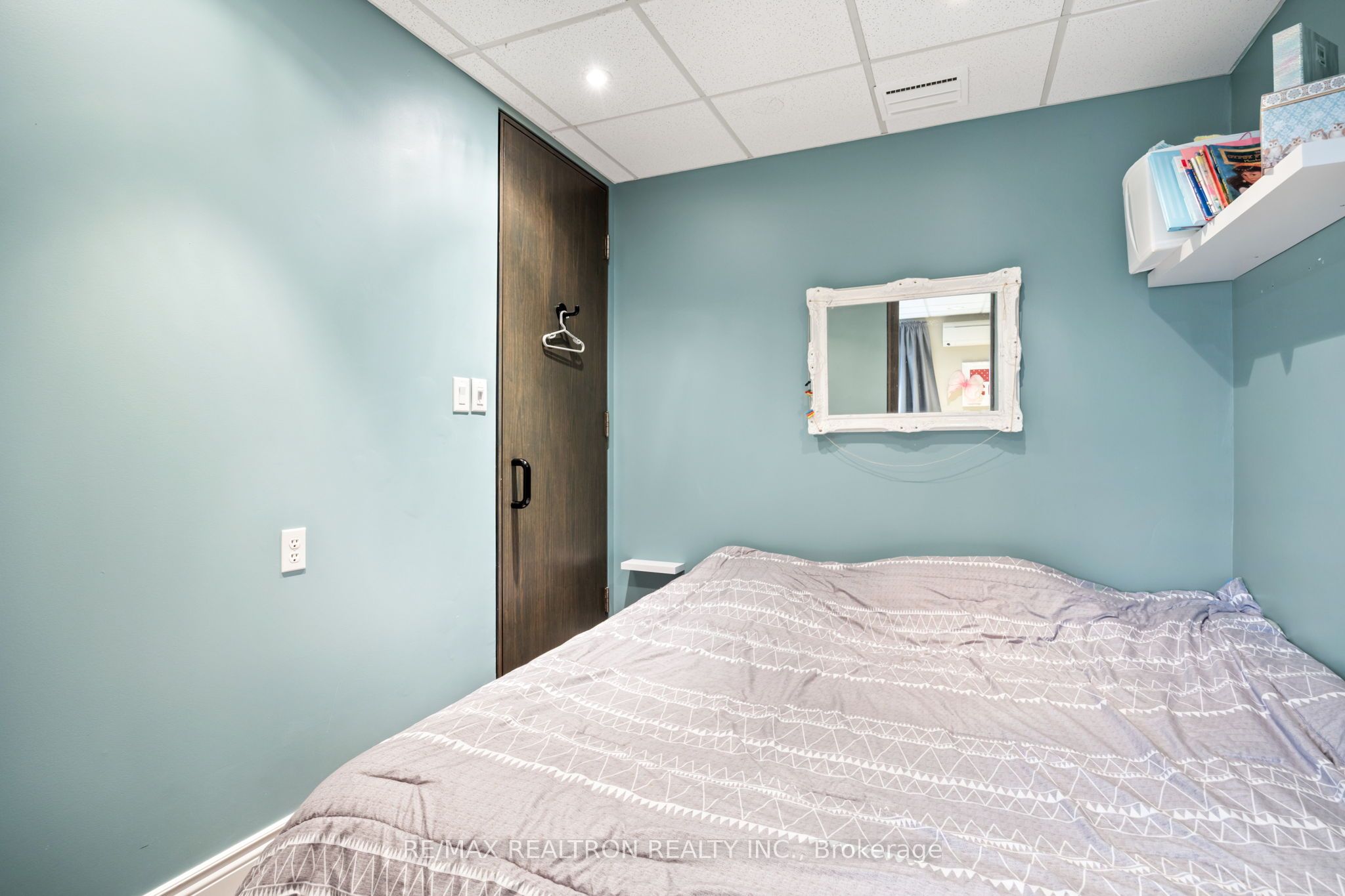 1611 Bloor Street Property Photo 10