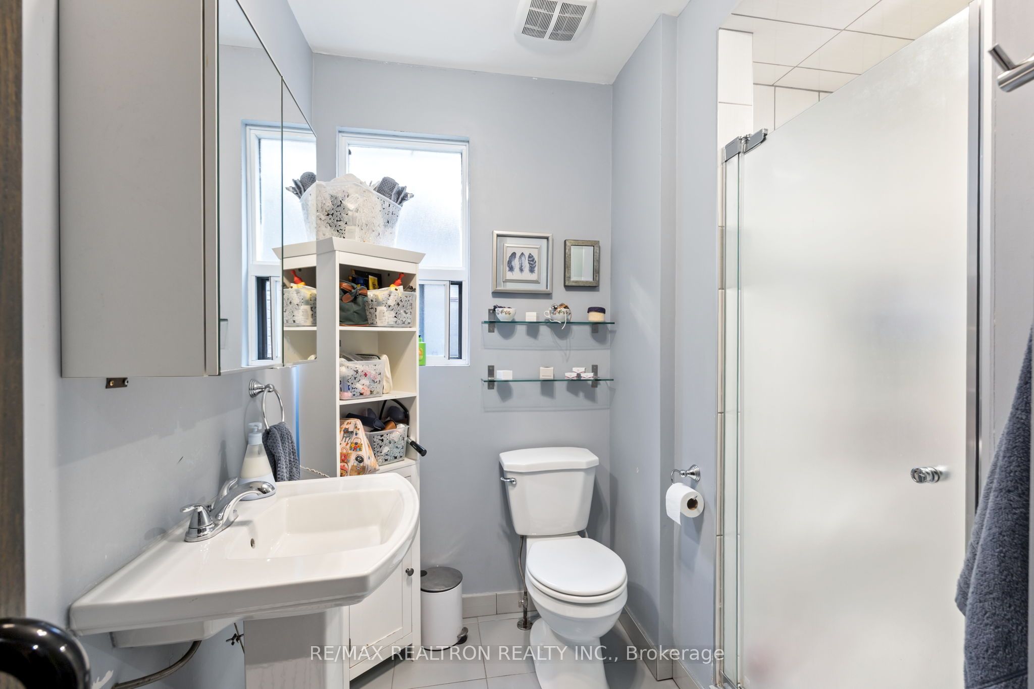 1611 Bloor Street Property Photo 14