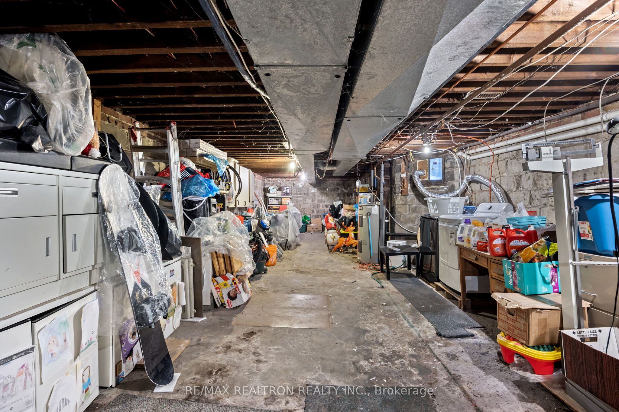 1611 Bloor Street Property Photo 27
