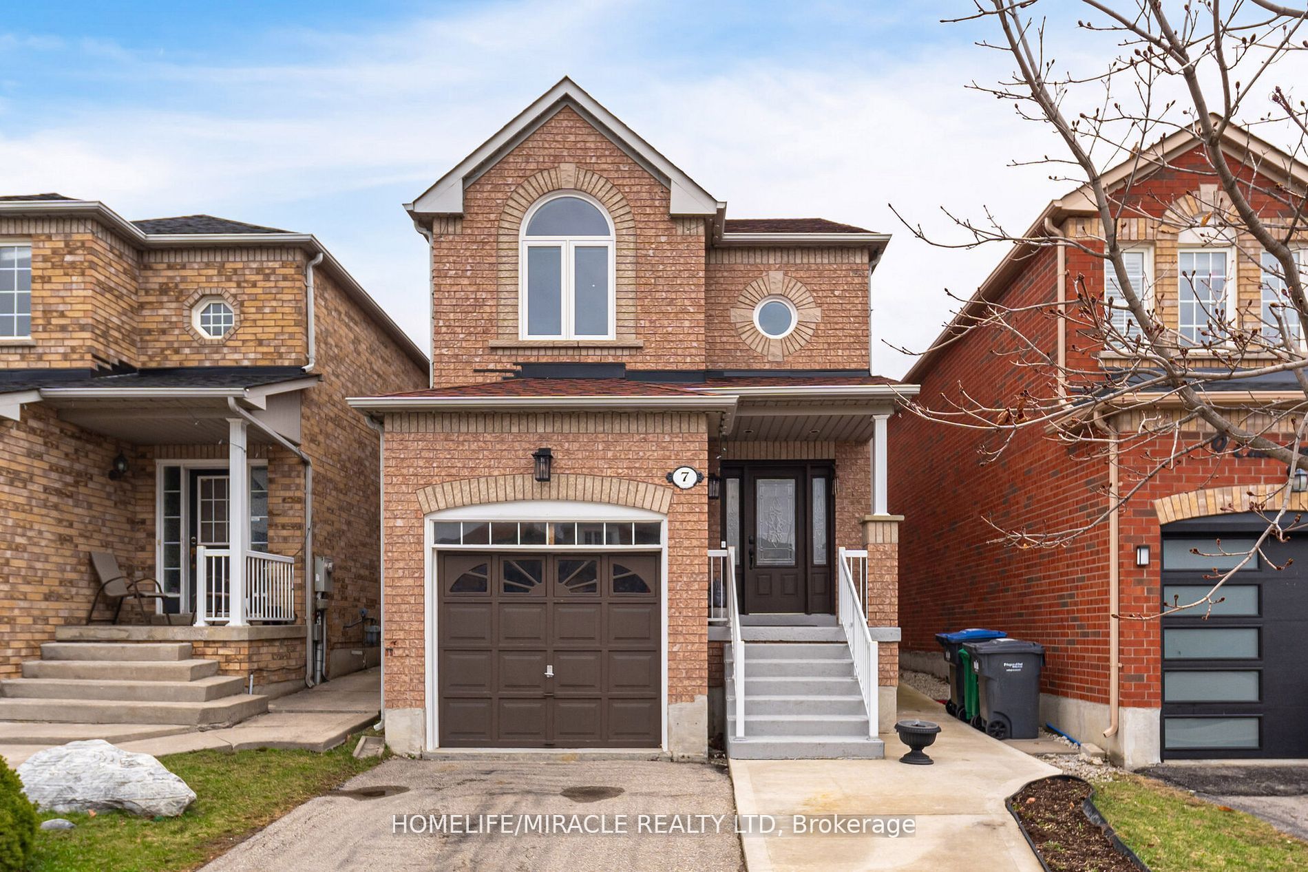 7 Eastview Gate Property Photo 1