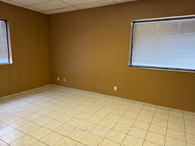 69 Healey Rd Property Photo 3