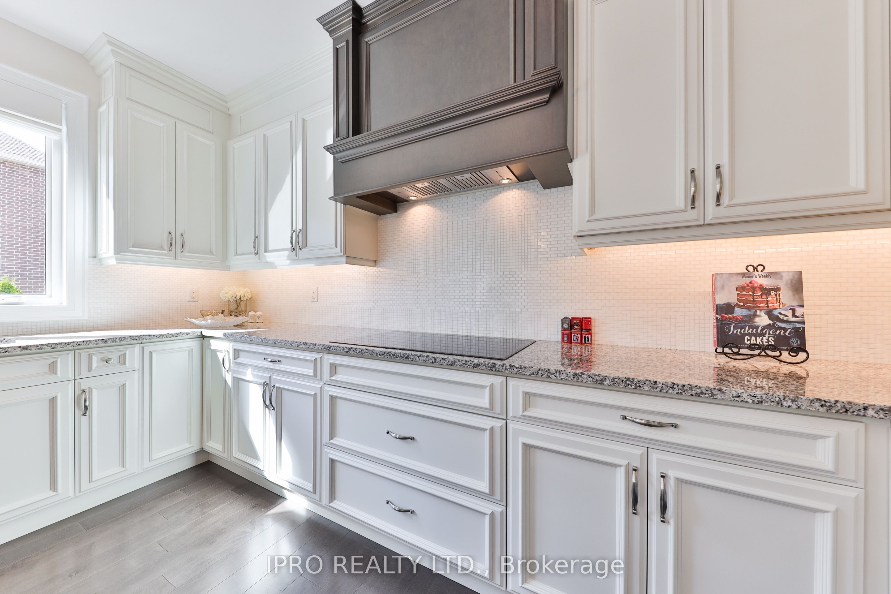 226 Mcwilliams Crescent Property Photo 7