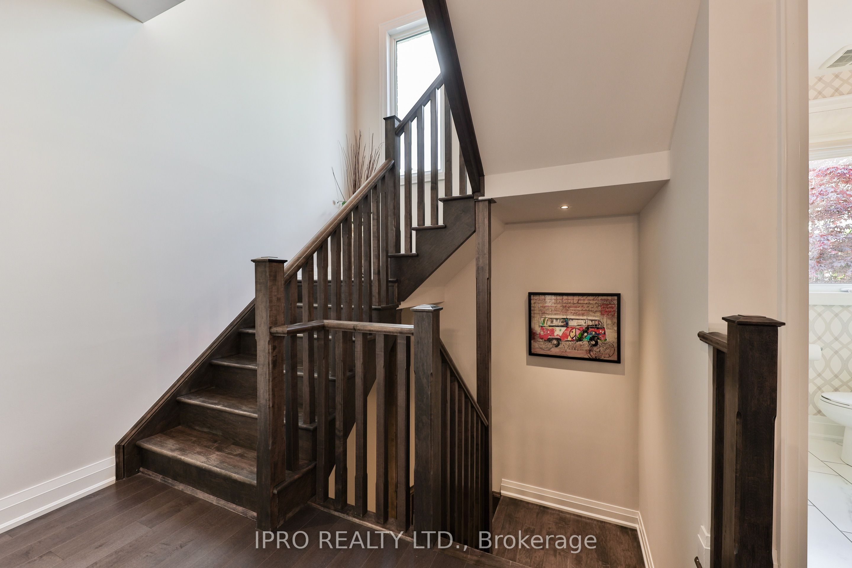 226 Mcwilliams Crescent Property Photo 18