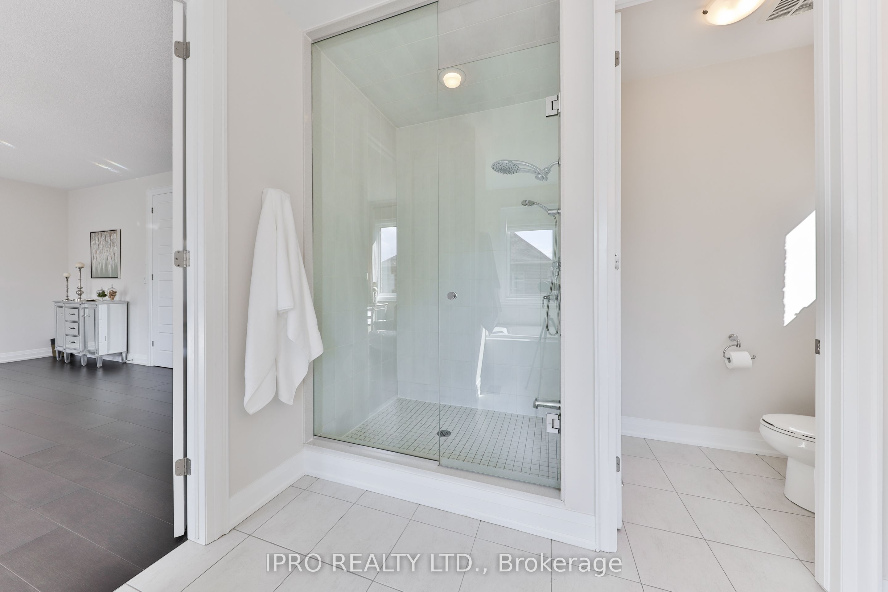 226 Mcwilliams Crescent Property Photo 28