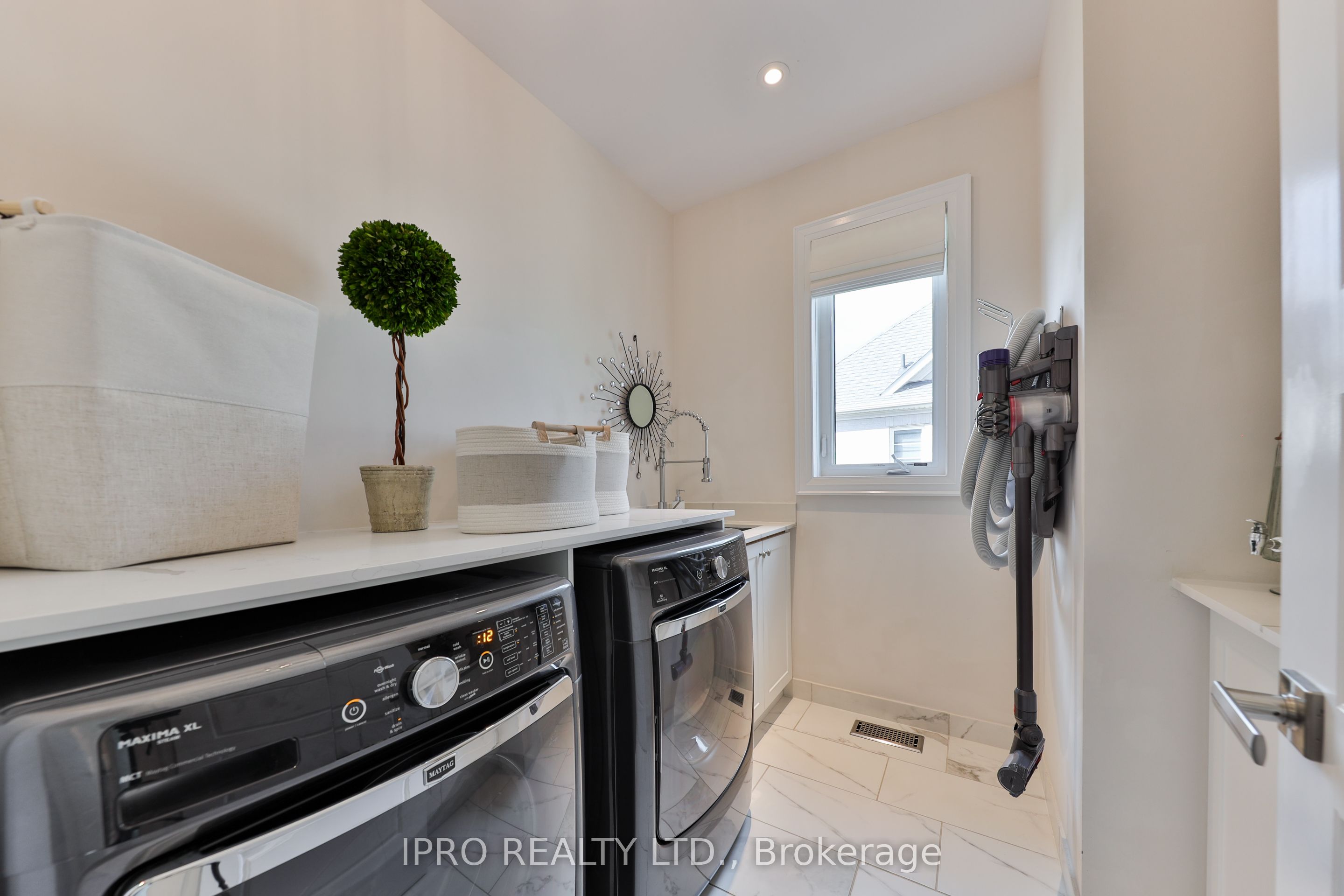 226 Mcwilliams Crescent Property Photo 35
